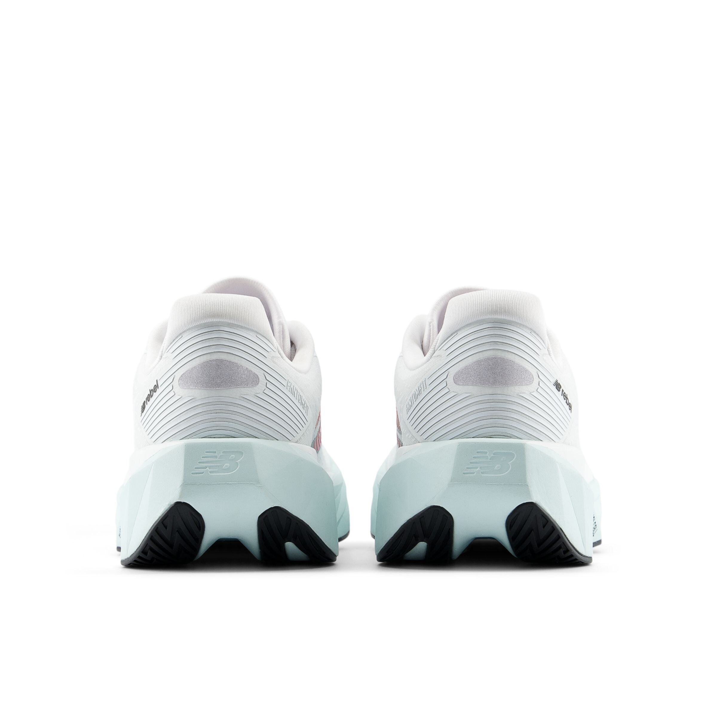 Chaussure de course 'FuelCell Rebel v5' new balance en blanc