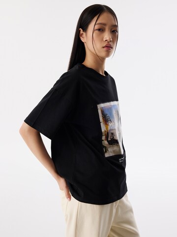 Twist Shirt in Zwart
