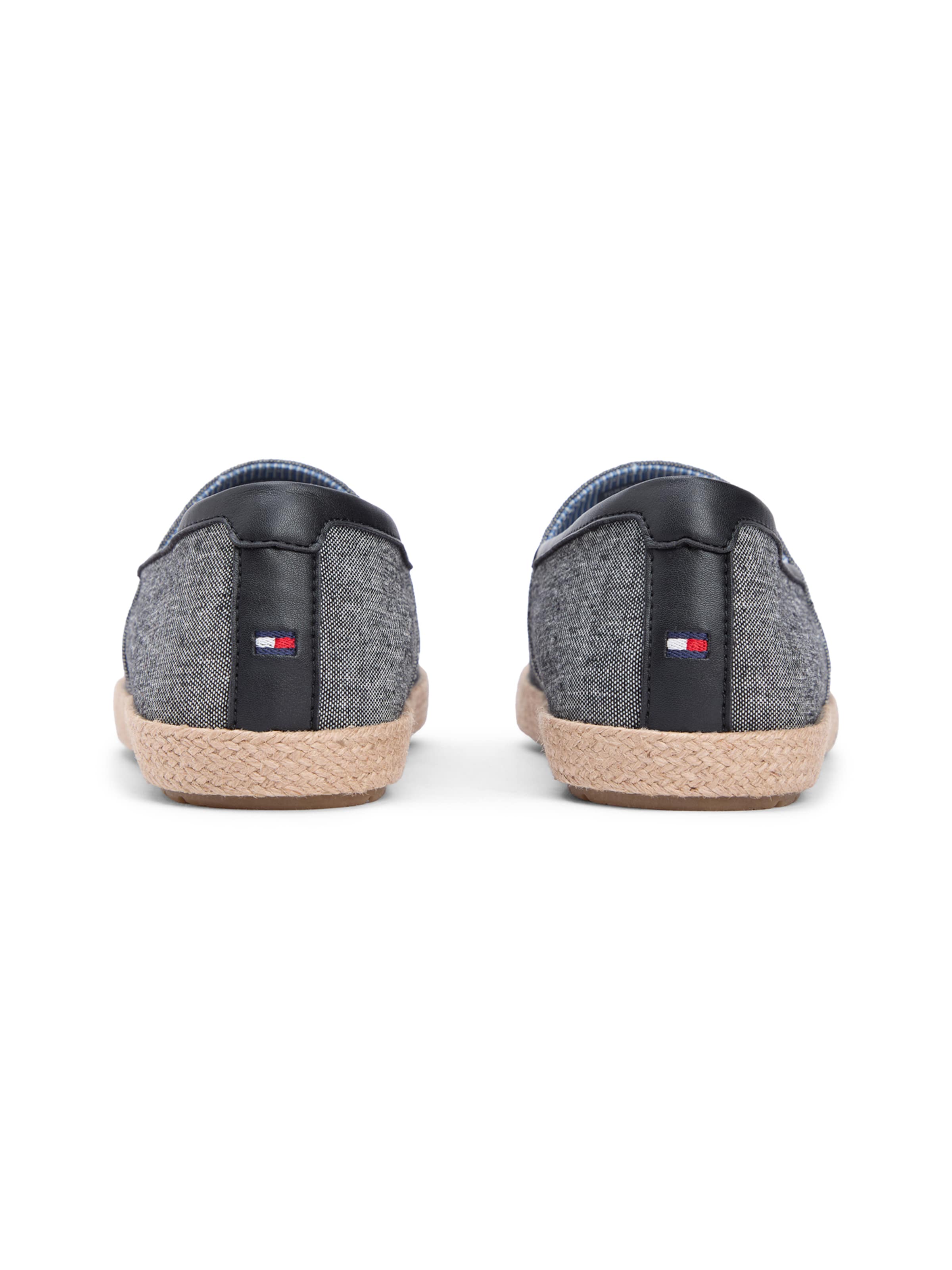 TOMMY HILFIGER Espadrile | črna barva
