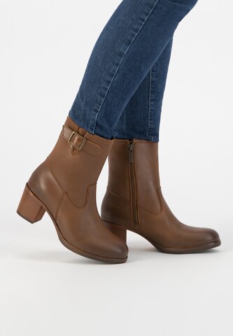Mysa Ankle Boots in Beige: front