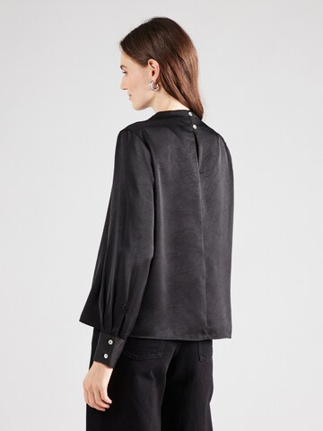 YAS - Blusa 'YASCAPELA' em preto