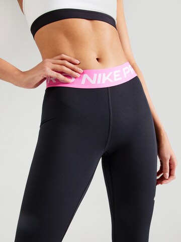 Skinny Pantaloni sport 'Pro 365' de la NIKE pe negru