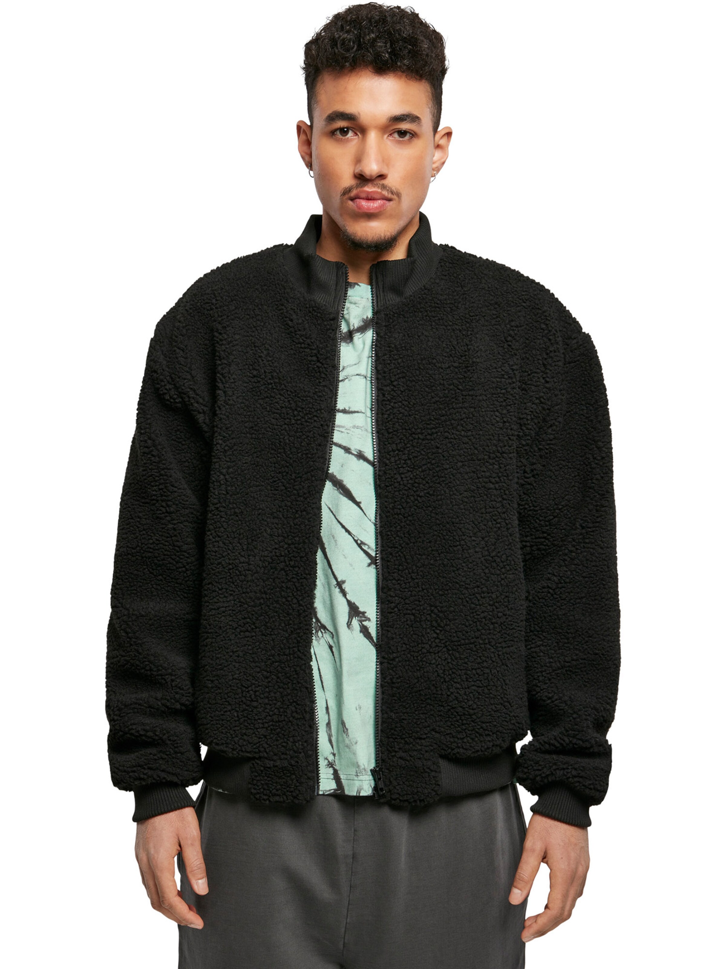 Urban Classics Prehodna jakna | črna barva: sprednja stran