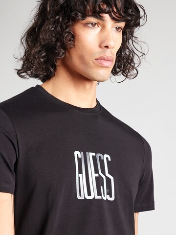 GUESS T-Shirt in Schwarz