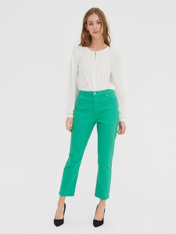 VERO MODA - regular Vaquero 'Brenda' en verde