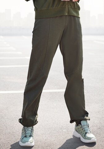 FCUK - Tapered Pantalón en verde