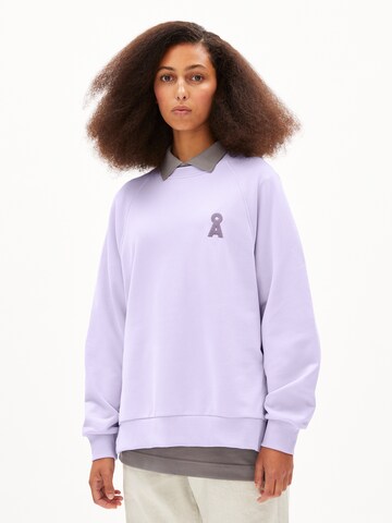 Sweat-shirt 'Giovanna' ARMEDANGELS en violet : devant