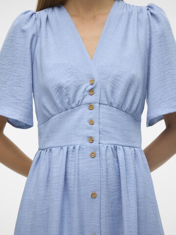 Robe-chemise 'VMMELANEY' VERO MODA en bleu