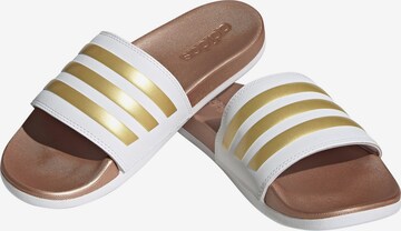 ADIDAS SPORTSWEAR - Sapato de praia/banho 'Adilette' em branco