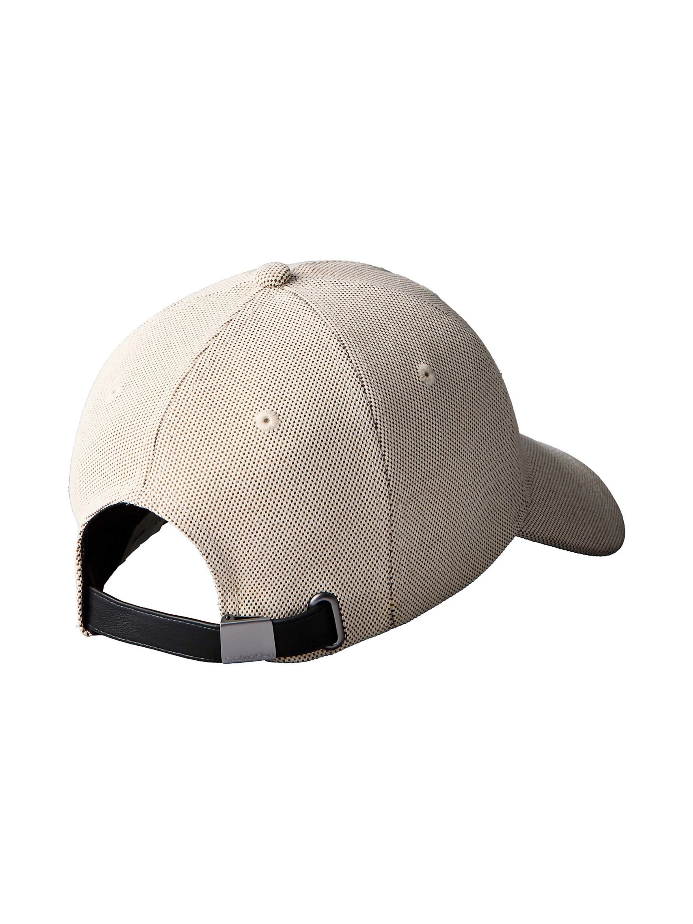 Calvin Klein Cap in Beige