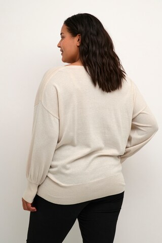 Pull-over 'Regitta' KAFFE CURVE en beige