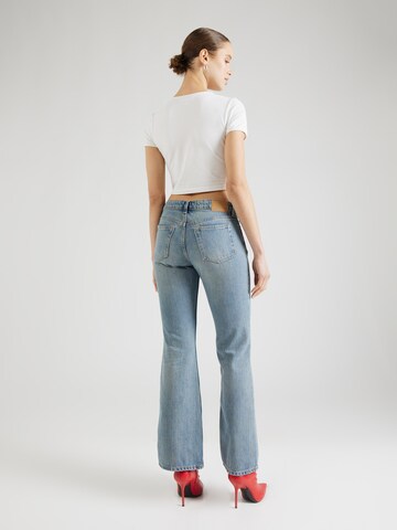 WEEKDAY Bootcut Jeans 'Nova' in Blauw