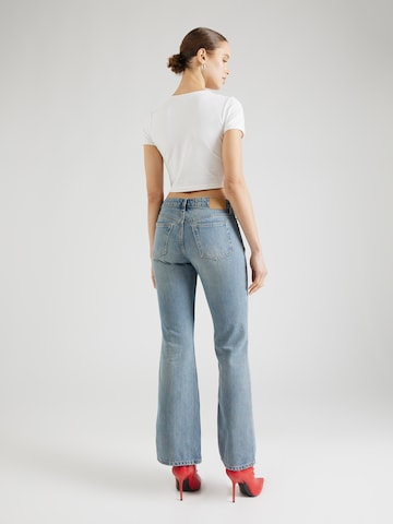 WEEKDAY Bootcut Jeans 'Nova' in Blau