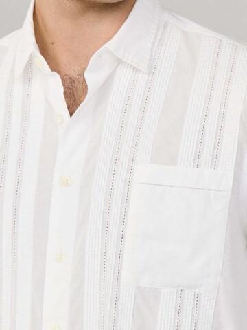 Slim fit Camicia 'Poplin Cruise' di Hackett London in bianco