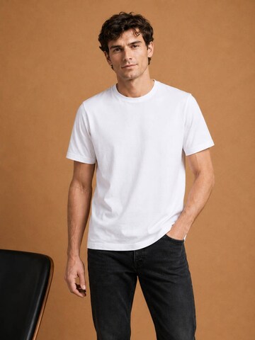 KING Essentials Shirt 'The Steve'‌‌‌ in Weiß
