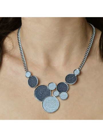Steuer Necklace in Silver: front