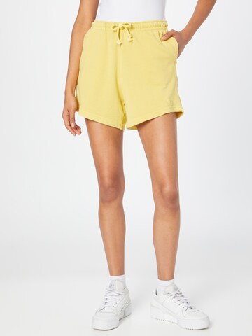 Regular Pantalon BILLABONG en jaune : devant