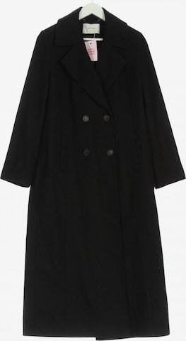 Gestuz Jacket & Coat in L in Black: front