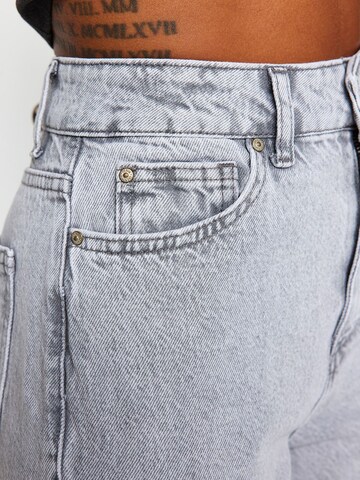 regular Jeans di Trendyol in grigio