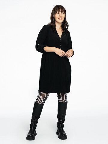 Yoek Tunic in Black