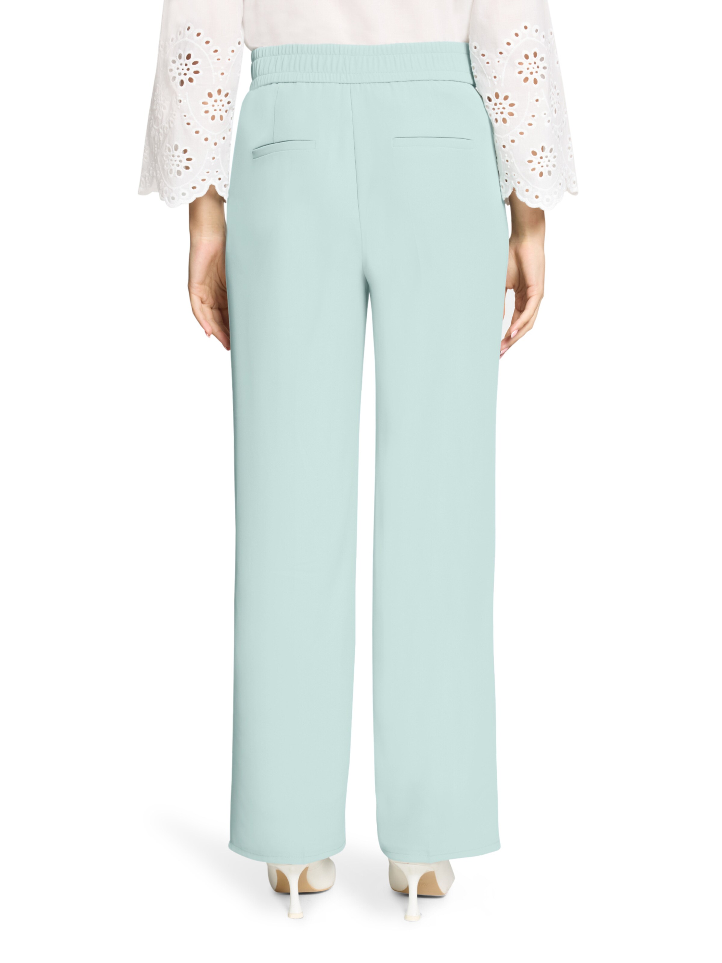 Betty Barclay Loose fit Trousers in Green
