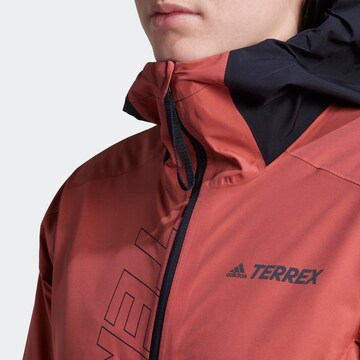 ADIDAS TERREX Skinny Jacke 'Paclite' in Rot