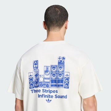 ADIDAS ORIGINALS - Camiseta 'Lofi Music' en blanco