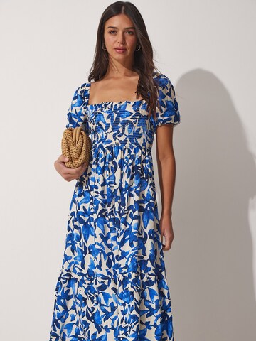 Rochie de vară de la Happiness İstanbul pe albastru