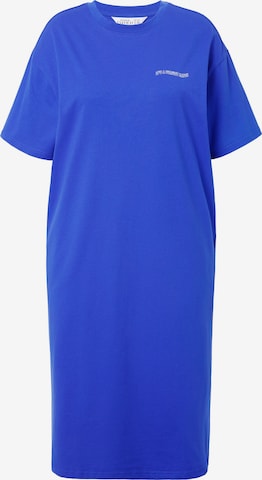 Robe Studio Untold en bleu : devant
