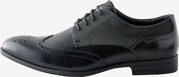 Next Nauhakengät värissä musta: etupuoli