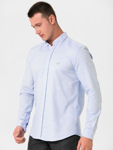 Slim fit Cămașă de la By Diess Collection pe albastru
