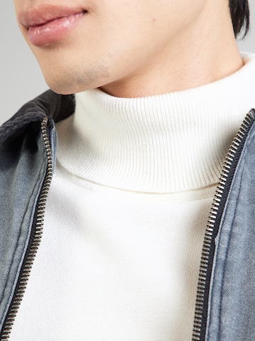 s.Oliver Свитер в Белый