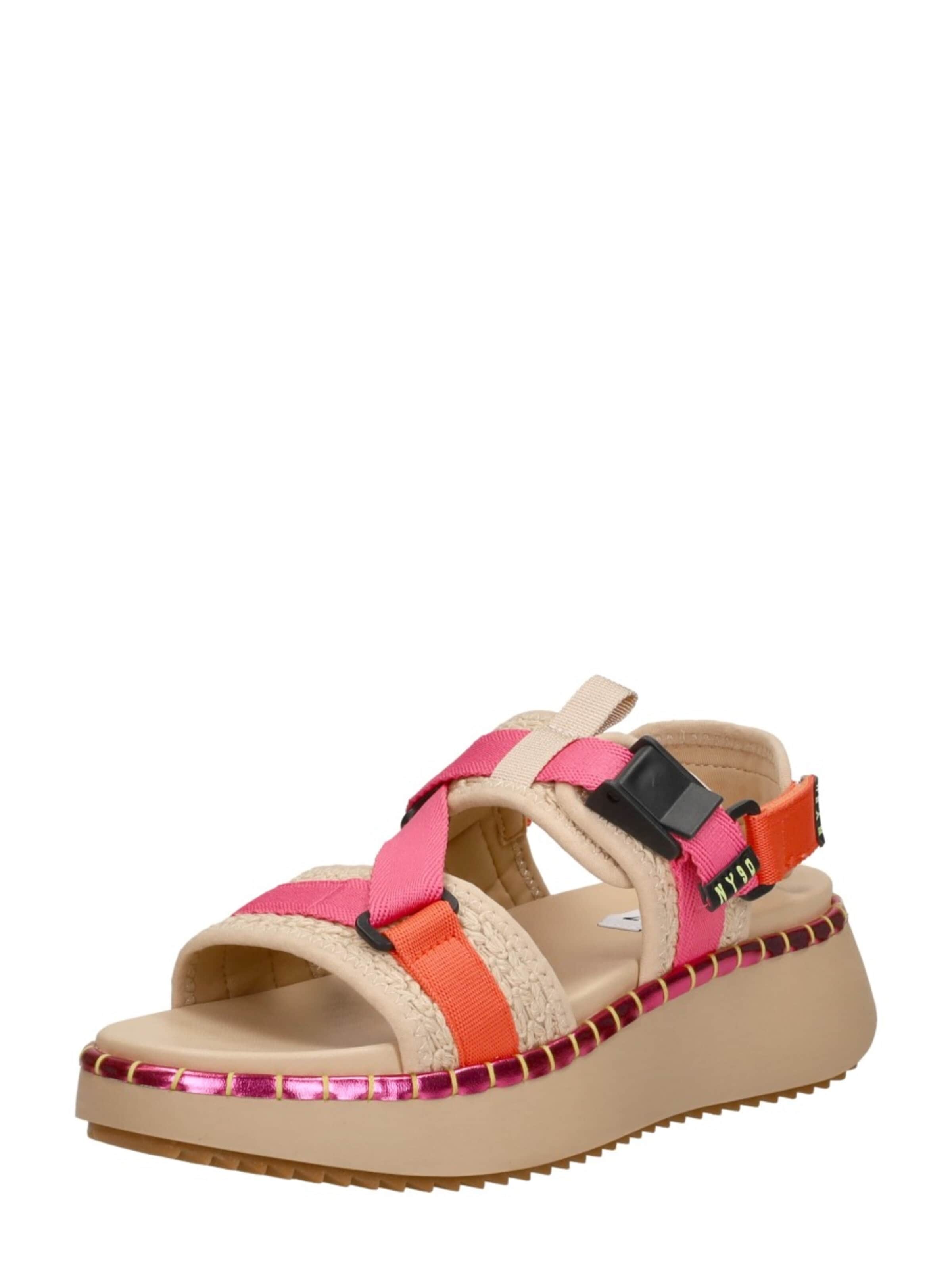 STEVE MADDEN Sandals 'Decorum' in Pink