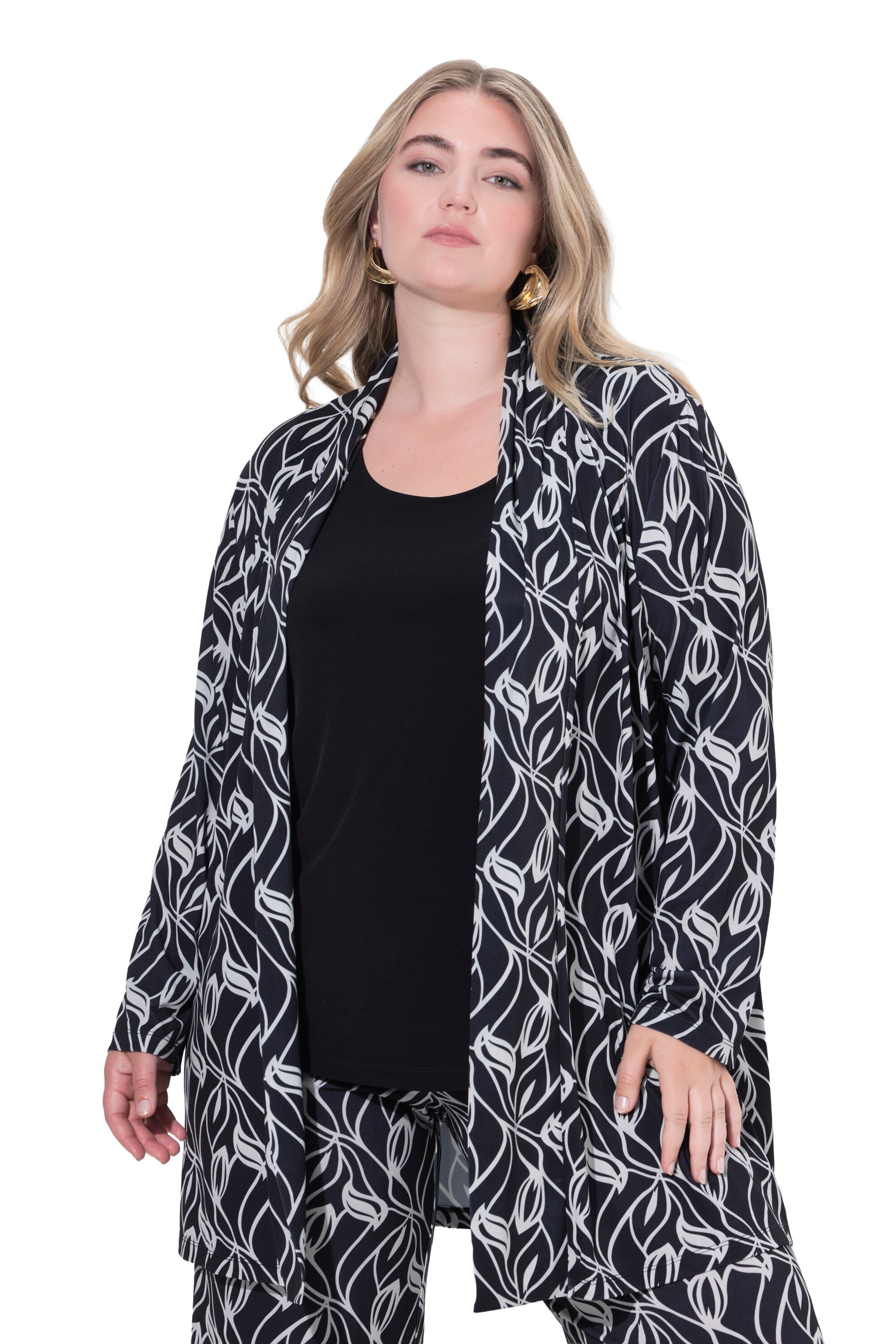 Ulla Popken Tussenjas in Zwart: voorkant