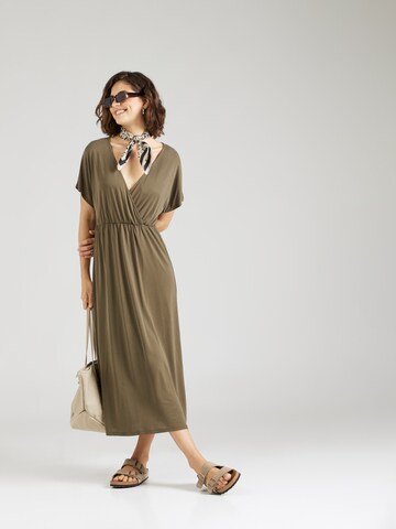 Robe 'Insa' ABOUT YOU en vert