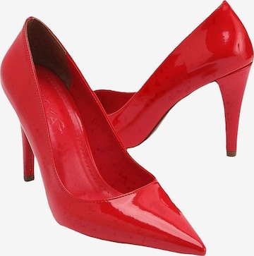 Limoya Pumps 'Nancy' in Red: front