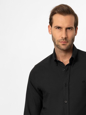 Dandalo Regular fit Button Up Shirt in Black