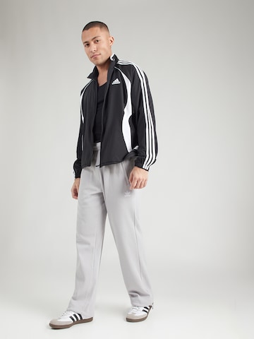 ADIDAS ORIGINALS Свободный крой Штаны 'ESSENTIALS' в Серый