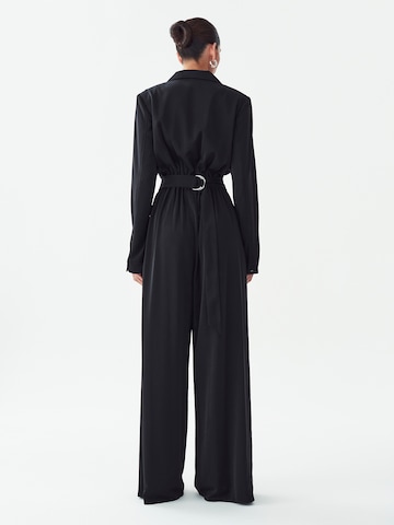 Tuta jumpsuit 'THALIA' di Willa in nero