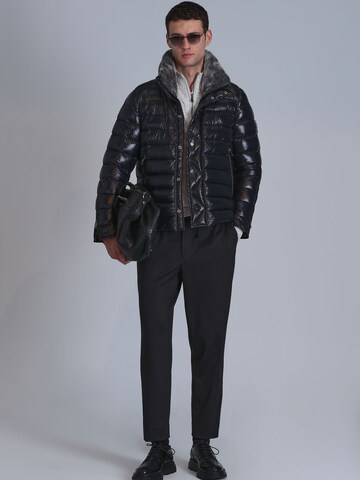 Lufian Jacke Jack in Schwarz: Vorderseite