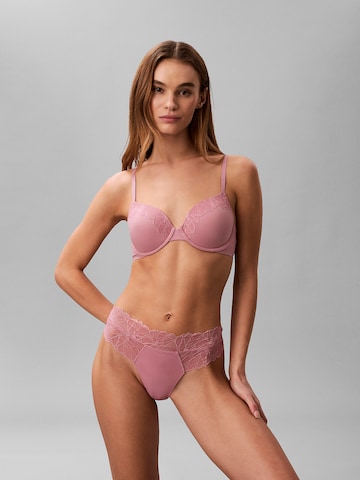 String Calvin Klein en violet : devant