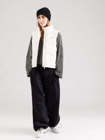 Calvin Klein Jeans Γιλέκο 'Essential' σε λευκό
