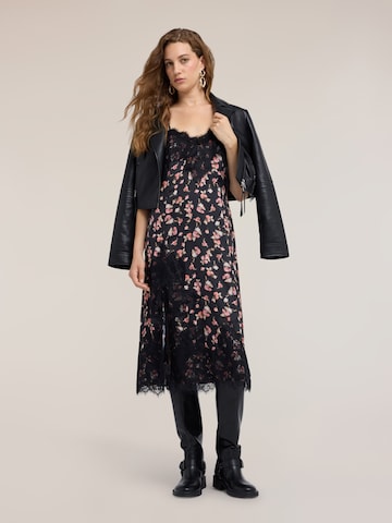 Robe MOTIVI en noir