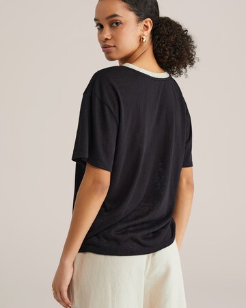 Tricou de la WE Fashion pe negru