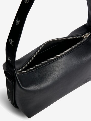 Sac à bandoulière Calvin Klein Jeans en noir