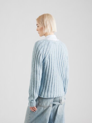 ABOUT YOU Sweater 'Victoria' in Blue
