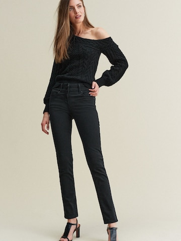 Next Regular Jeans in Zwart