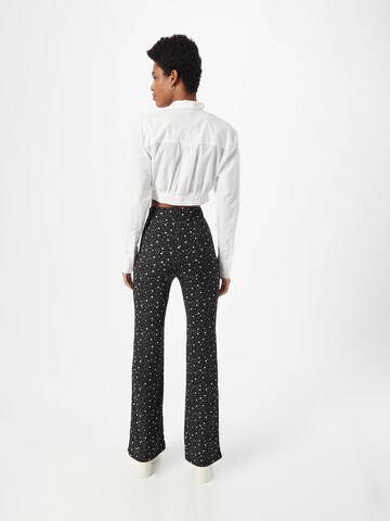 Evazați Pantaloni de la Trendyol pe negru