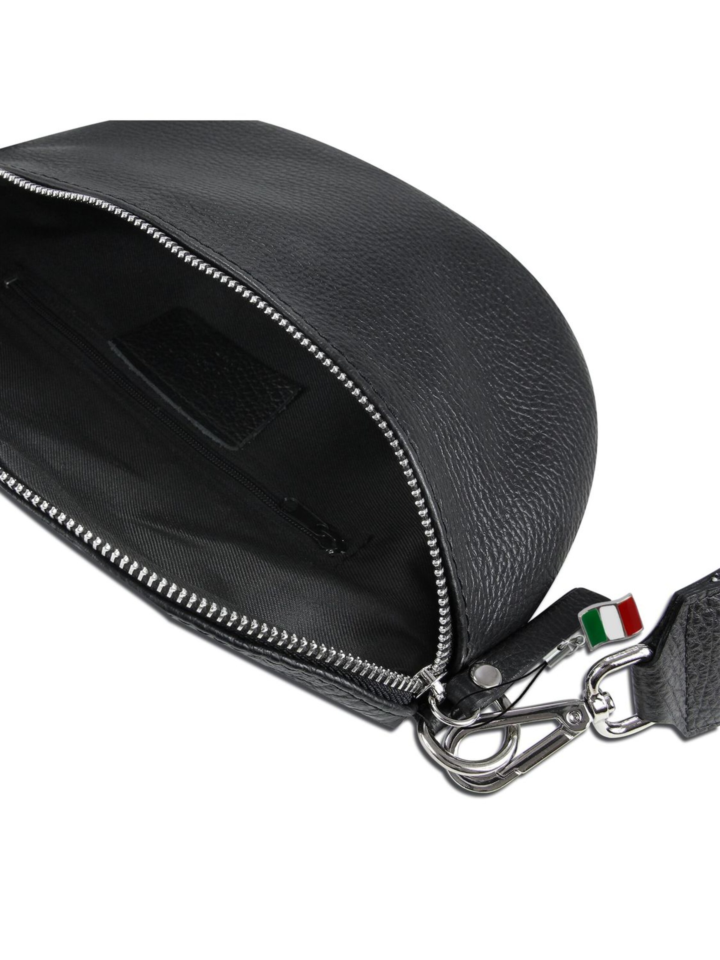 Florence Heuptas in Zwart