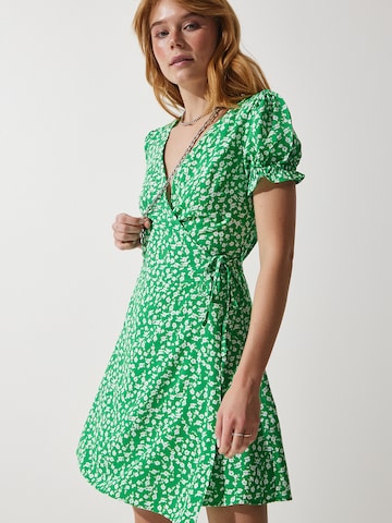 Happiness İstanbul Платье в Зеленый: спереди